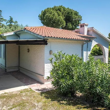 N264 - Numana, Singola Con Ampio Giardino Apartman