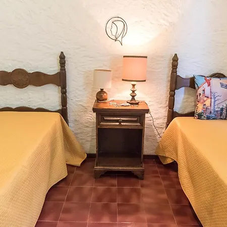 N264 - Numana, Singola Con Ampio Giardino Apartman Numana
