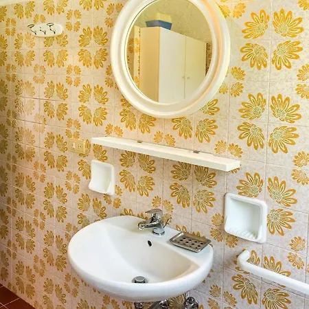 N264 - Numana, Singola Con Ampio Giardino Apartment